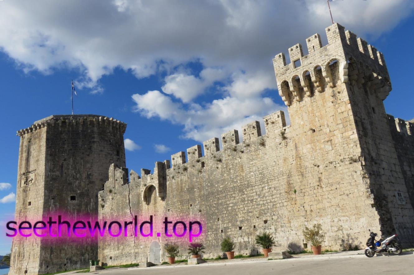 Trogir is the "stone beauty" of Croatia