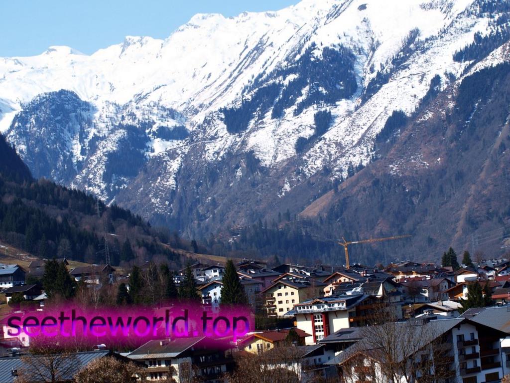 Ski resort - Kaprun - Kitzsteinhorn, Austria