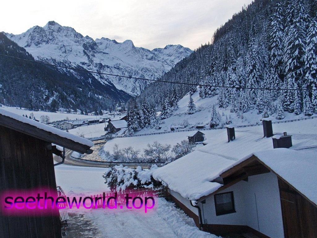 Ski resort - Pitztal - Rifflsee, Austria