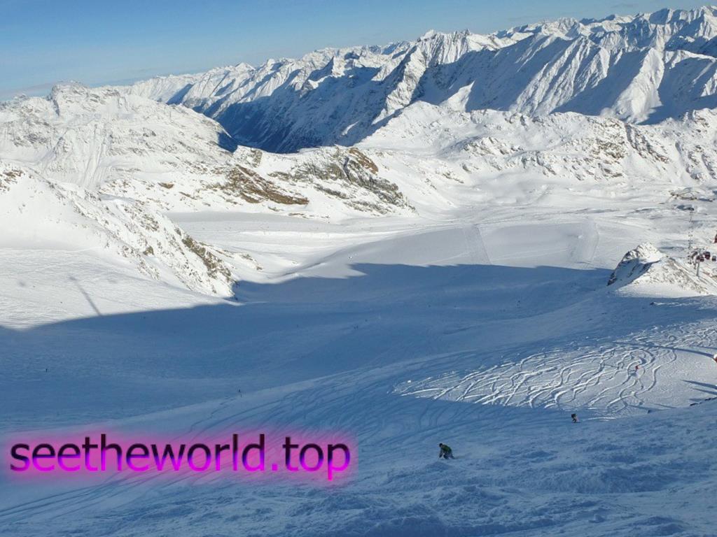 Ski resort - Pitztal - Rifflsee, Austria