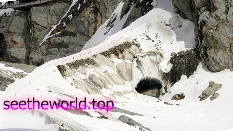 Ski resort - Pitztal - Rifflsee, Austria