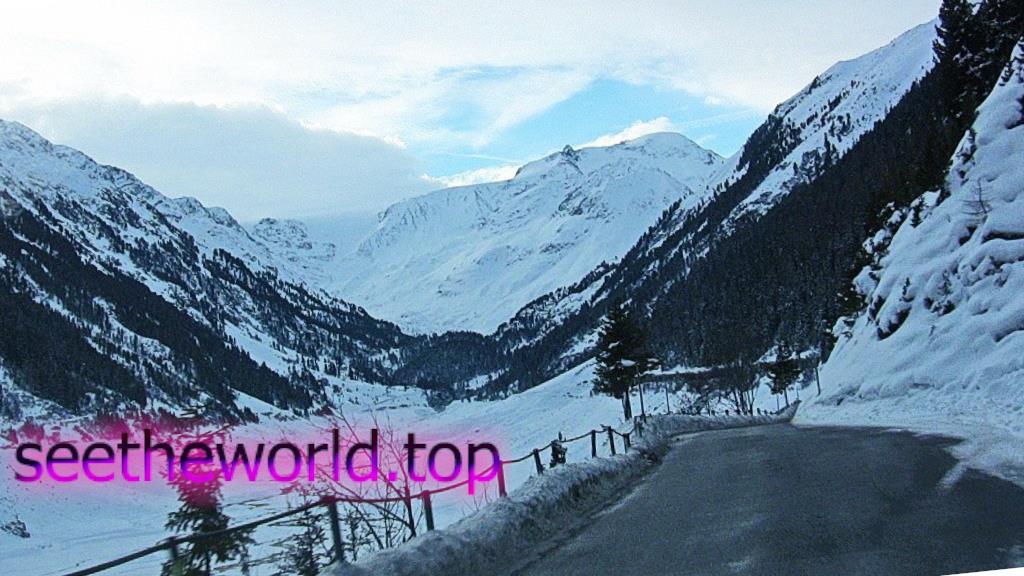 Ski resort - Pitztal - Rifflsee, Austria