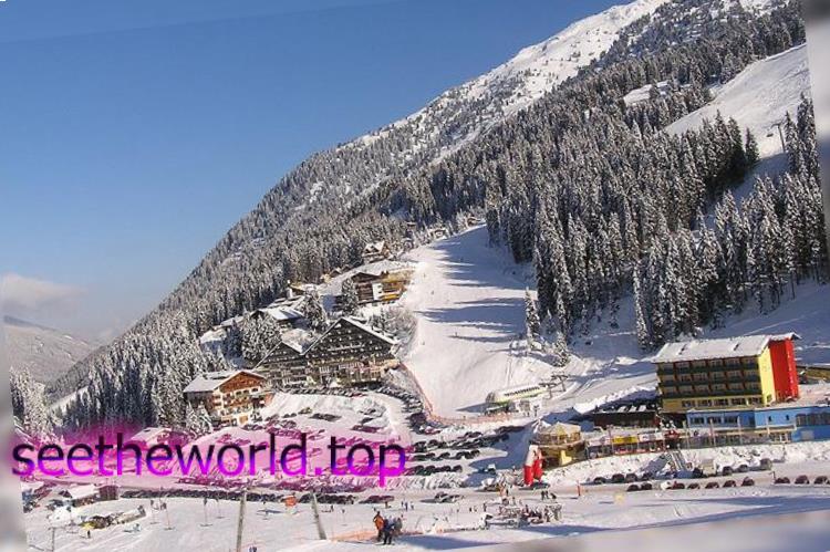 Ski resort - Fugen (Fugen), Austria