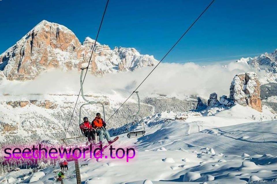 Ski resort Cortina d'Ampezzo (Cortina d'Ampezzo), Italy