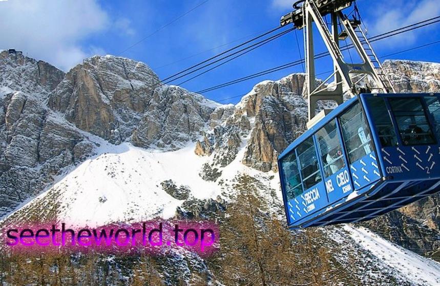 Ski resort Cortina d'Ampezzo (Cortina d'Ampezzo), Italy