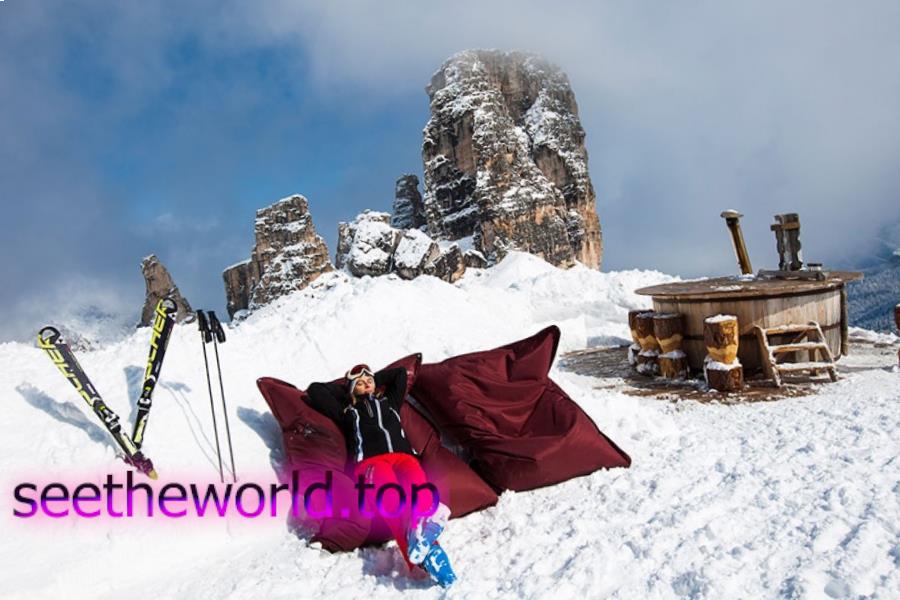Ski resort Cortina d'Ampezzo (Cortina d'Ampezzo), Italy