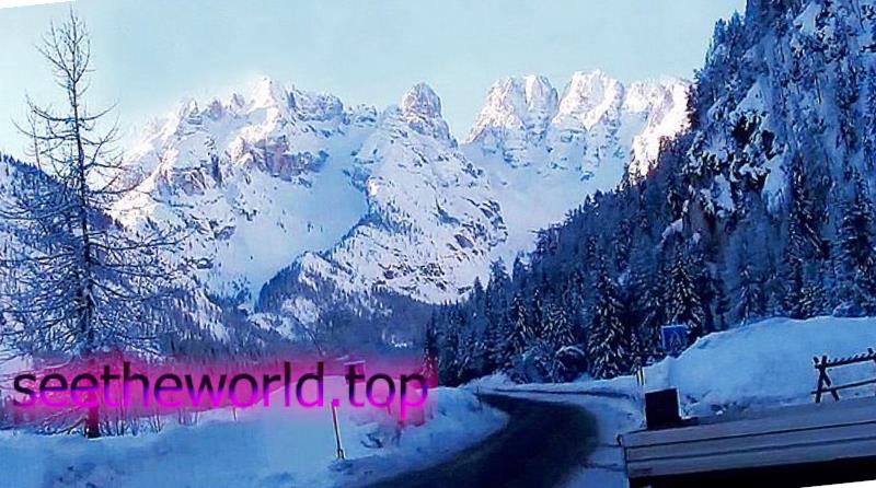 Ski resort Cortina d'Ampezzo (Cortina d'Ampezzo), Italy