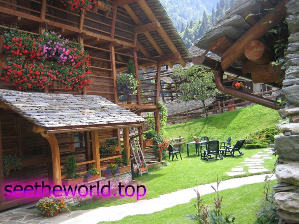 Ski resort Alanya-Valsesia (Alagna-Valsesia), Italy