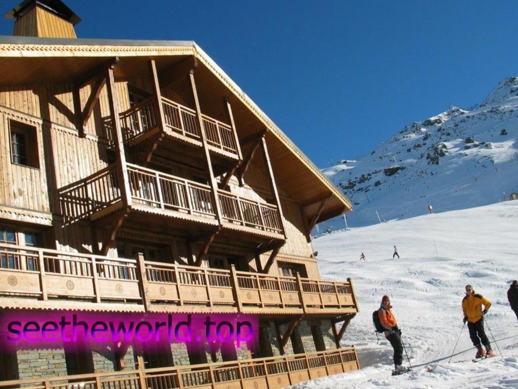 Les Ménuires ski resort, France