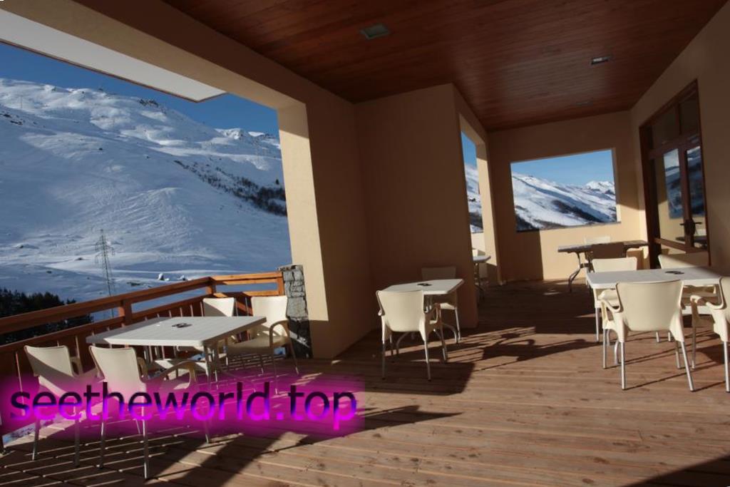 Les Ménuires ski resort, France