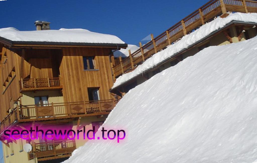 Les Ménuires ski resort, France