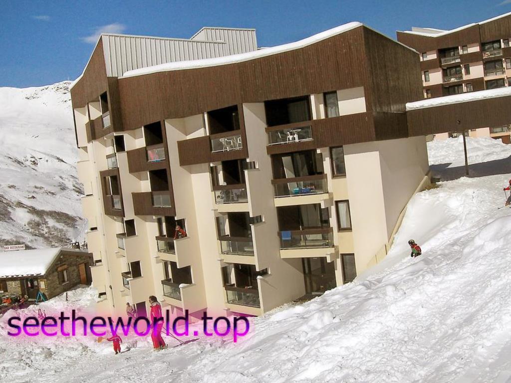 Les Ménuires ski resort, France