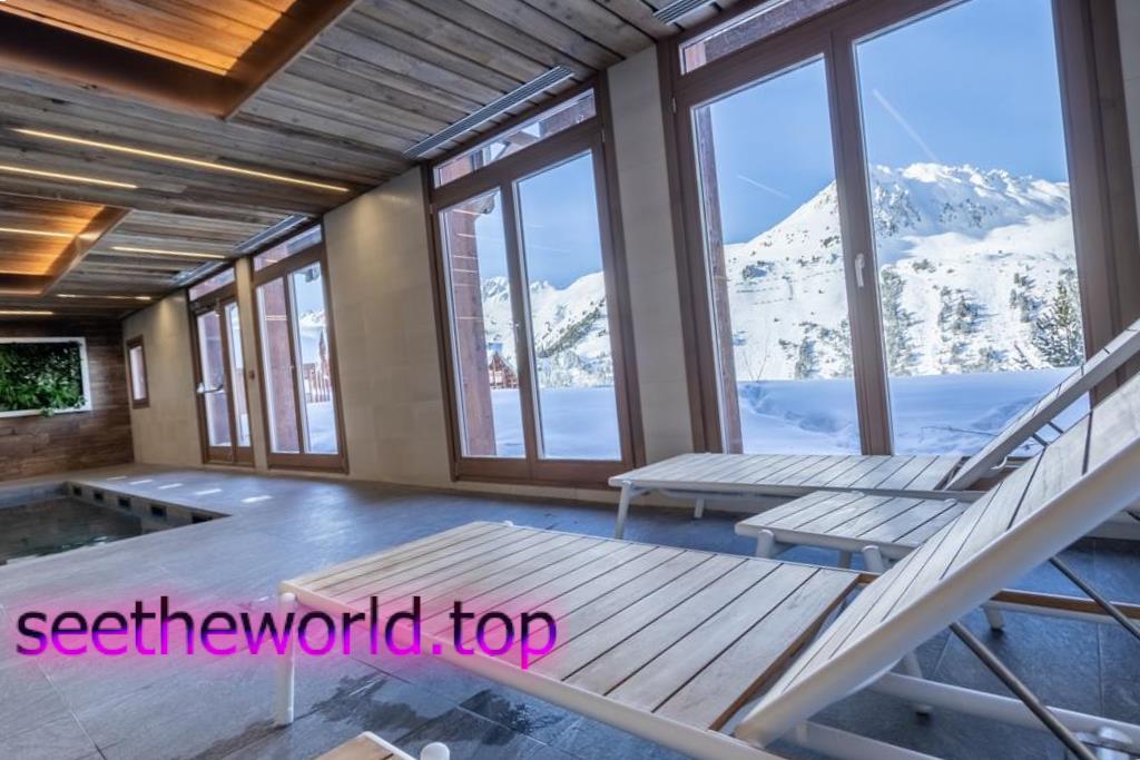 Les Arks ski resort, France