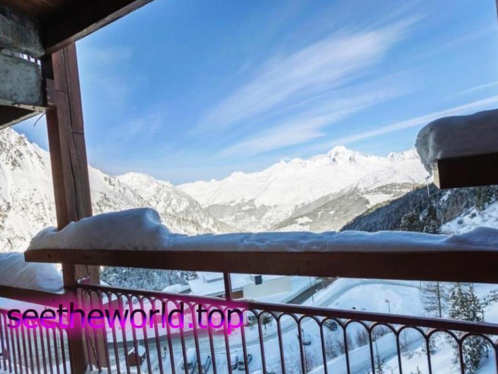 Les Arks ski resort, France