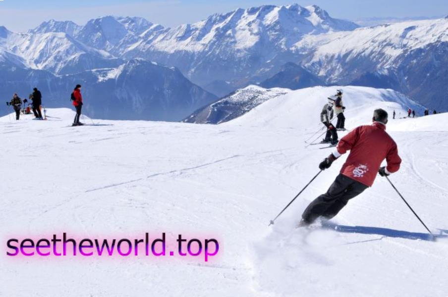 Ski resort Alpe d'Huez (Alpe d'Huez), France