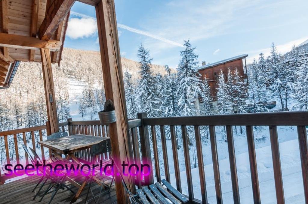 Ski resort Vars-Risoul (Vars-Risoul), France