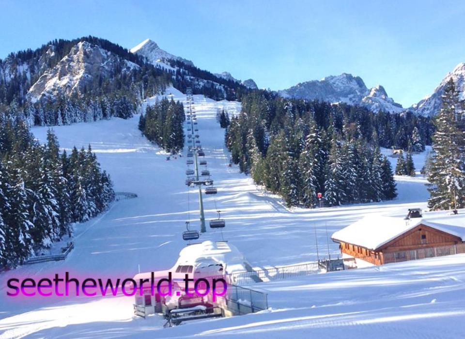 Ski resort Garmisch-Partenkirchen (Garmisch-Partenkirchen), Germany