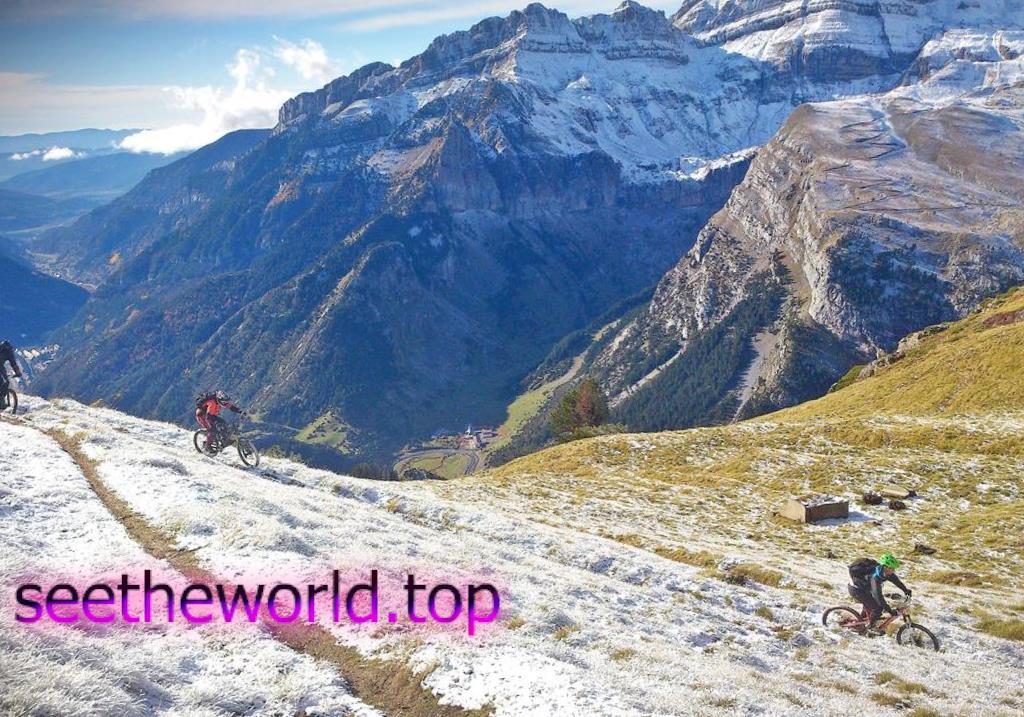 Candanchú ski resort, Spain
