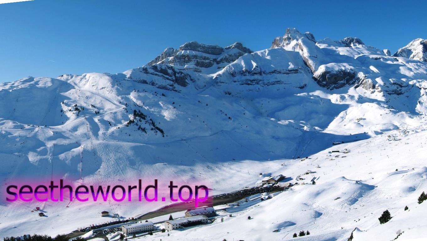 Candanchú ski resort, Spain