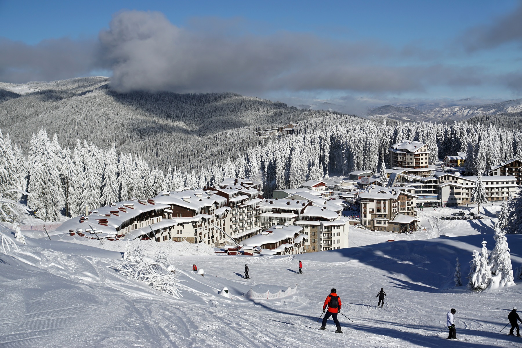 Гірськолижний курорт Пампорово (Pamporovo), Болгарія