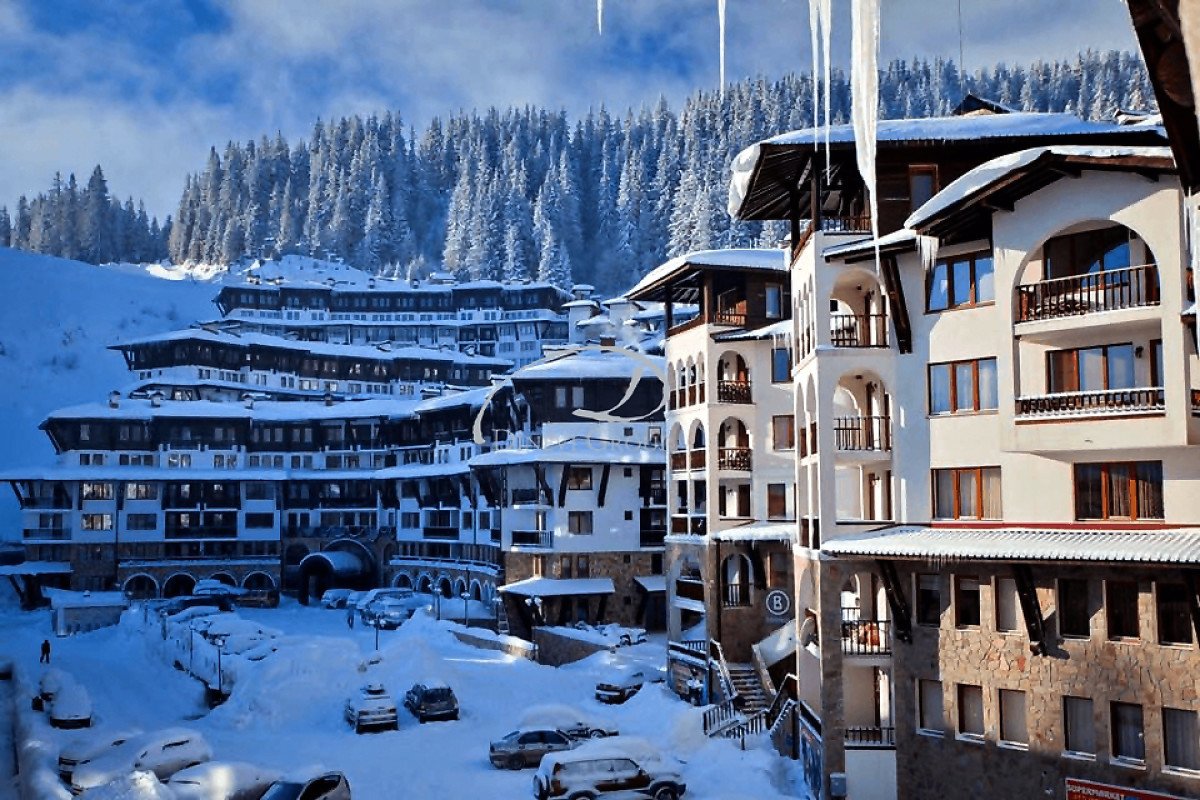 Гірськолижний курорт Пампорово (Pamporovo), Болгарія