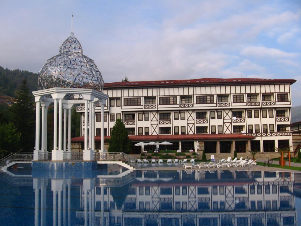 Гірськолижний курорт Пампорово (Pamporovo), Болгарія