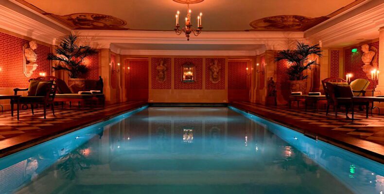Explore the Grandeur of Versailles Royalty