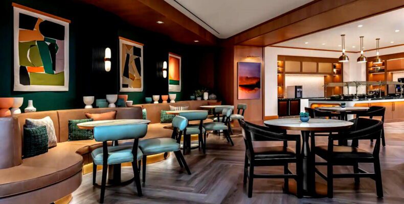 Hyatt Club Lounge Now Requires Reservations