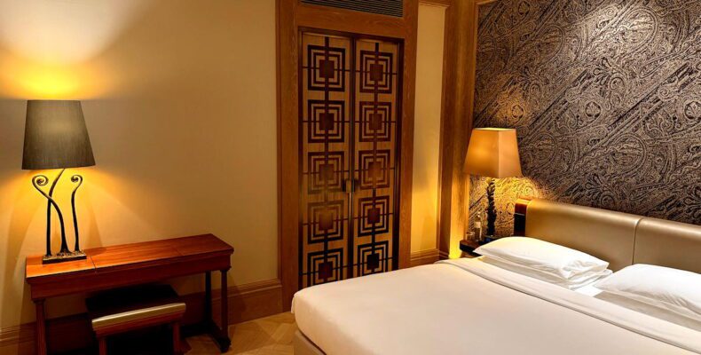 Hyatt Shifts Customer Support Overseas