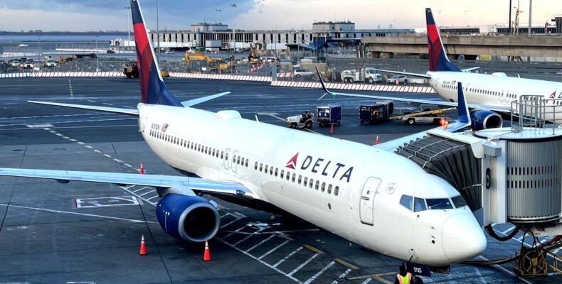 Delta Connects L.A. to Chicago: Why?